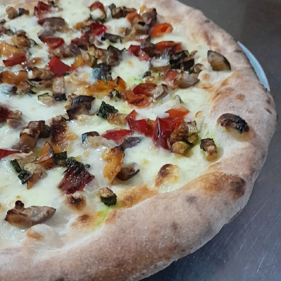 pizza ortolani (vegetarian)|Giovannina Napolitanoさん