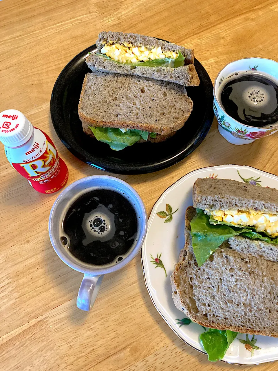 Snapdishの料理写真:朝焼き麹甘酒ライ麦食パン🍞でたまごサンド♡タンポポ珈琲♡R-1|さくたえさん