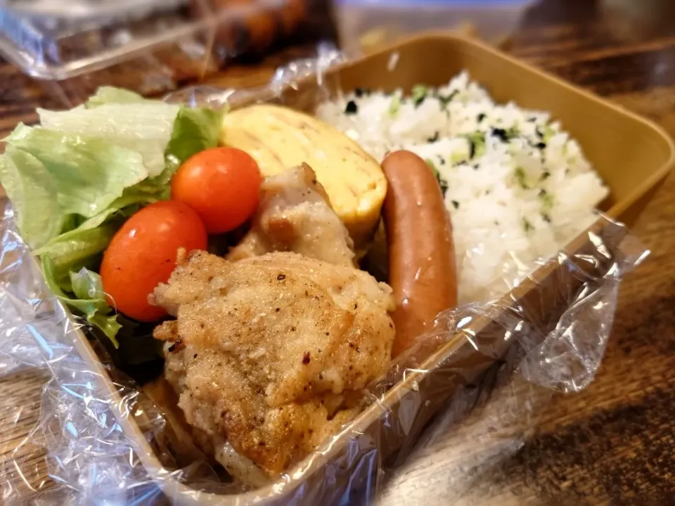 鶏のパリパリ焼き弁当(*^^*)|しーPaPaさん