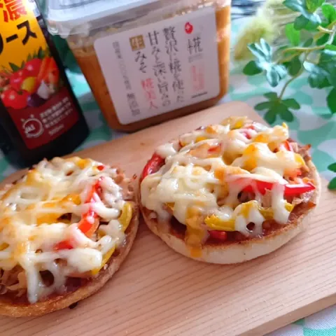 「万能味ソースで洋食」を使ってみたSnapdishの料理・レシピ写真:ツナマヨマフィンピザトースト