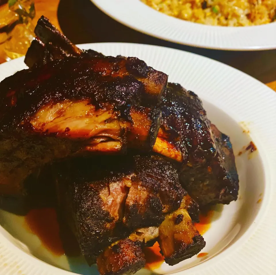 Dinner ! Dinner ! 
Made Roast BBQ that I got from Chef Thomas @Coasters Beer & Kitchen in Shimo Kitazawa yesterday with Some Special Fried to go with it 
#ribs |Emanuel Hayashiさん