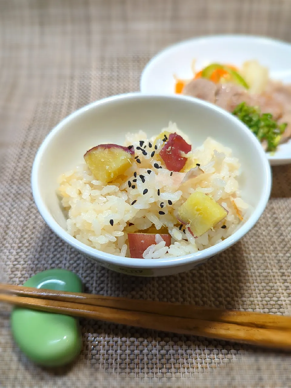 サツマイモご飯|どかどかさん