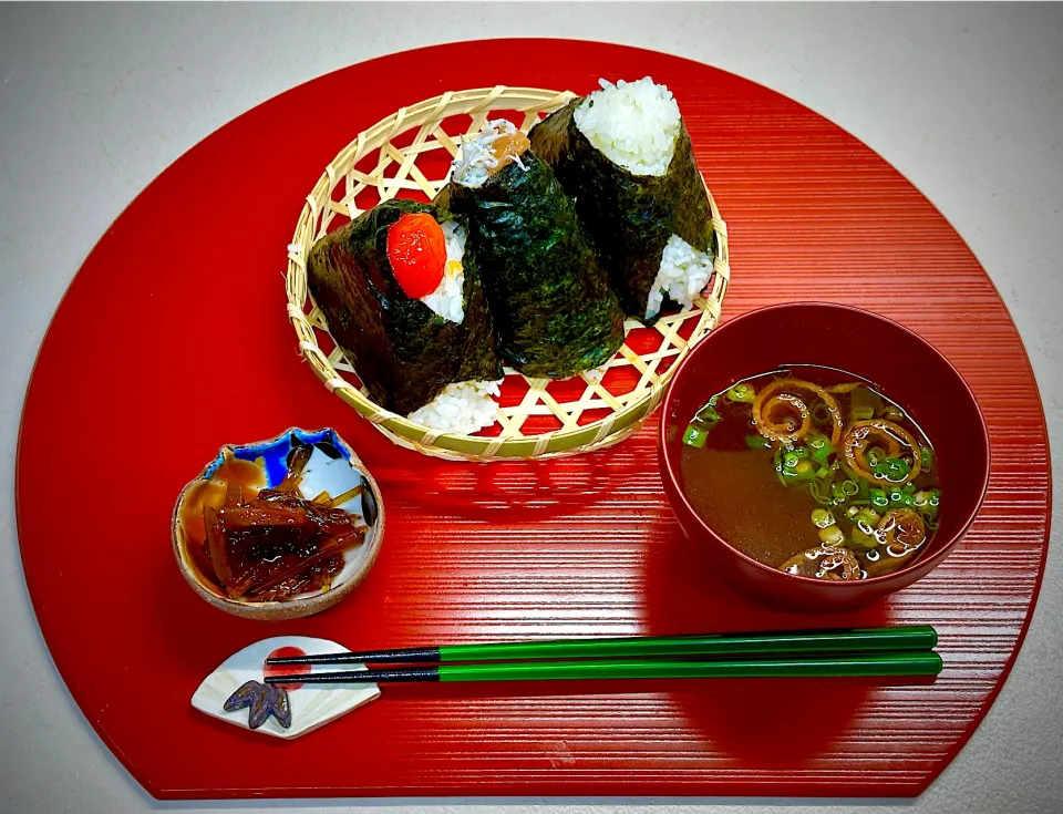 Snapdishの料理写真:テイクアウトおにぎり🍙|にゃあ（芸名）さん