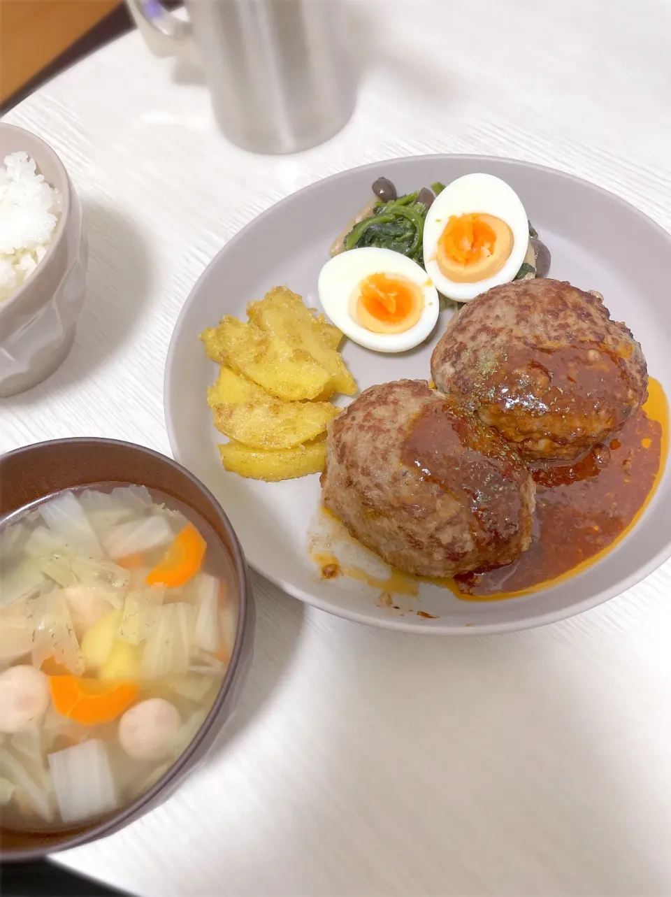 ハンバーグ定食|おいもさん