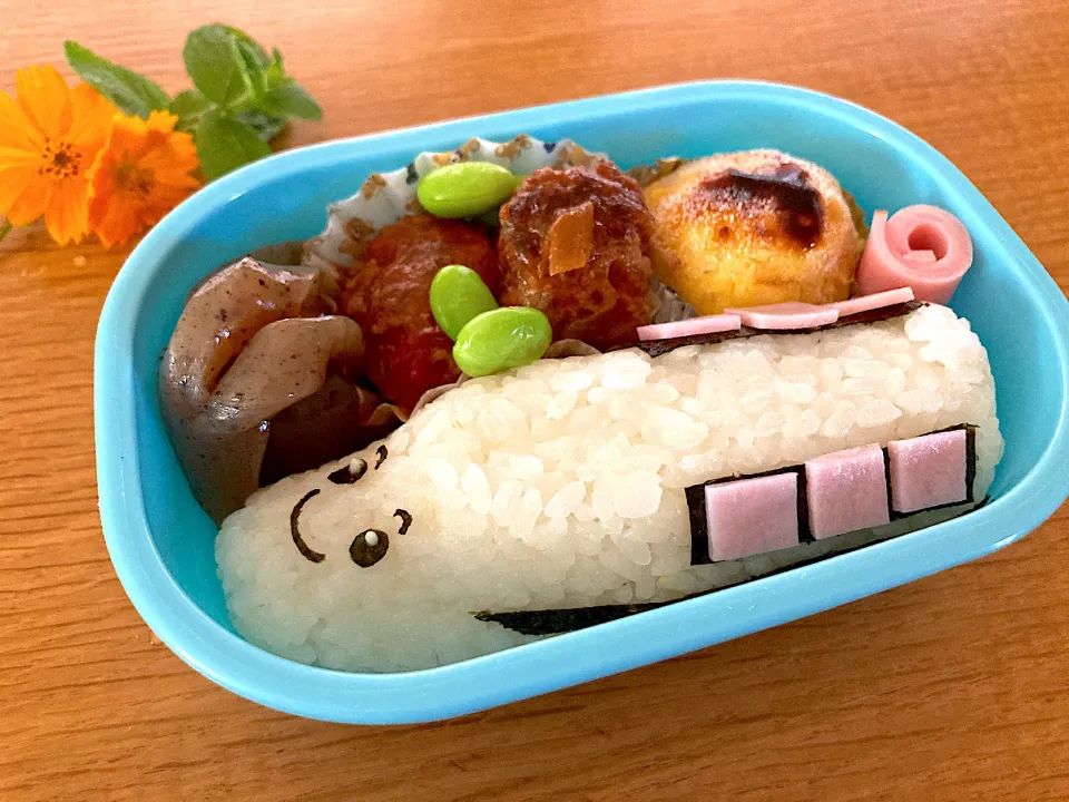 ＊べびたん幼稚園お弁当＊新幹線くん🚅＊|＊抹茶＊さん