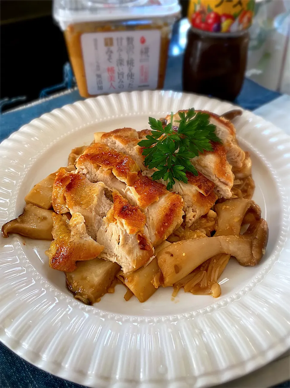 きのこの万能味ソースチキンステーキ🍄〜コラボオンラインイベントレシピ〜|ゆかりさん