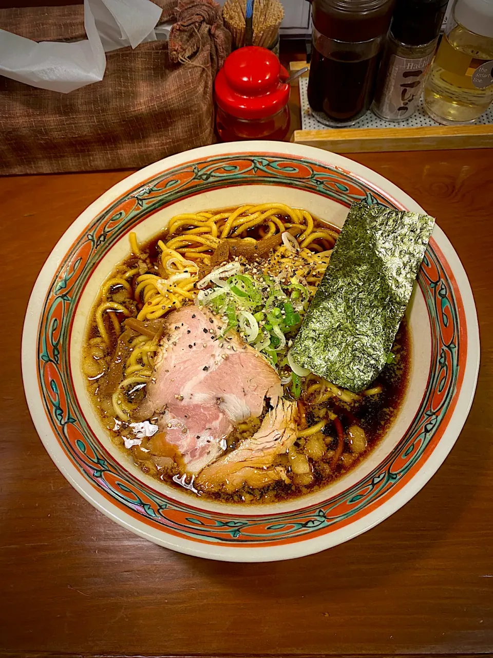 背脂黒醤油ラーメン|髙野泰朋さん