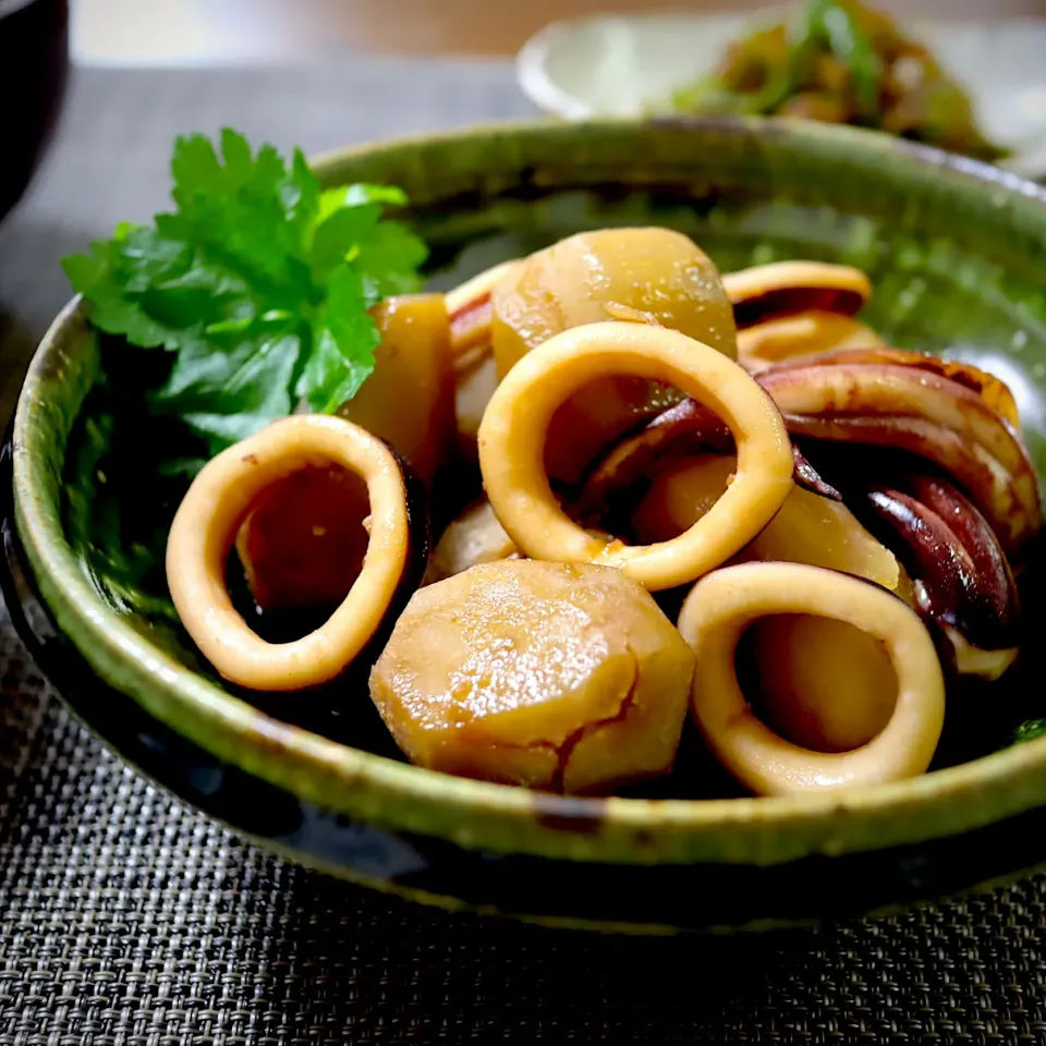 かおるさんの料理 里芋とスルメイカの煮物|かおるさん