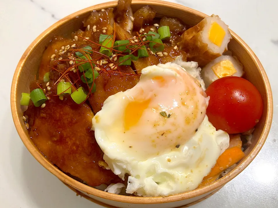 豚丼弁当🍱|もちまるさん