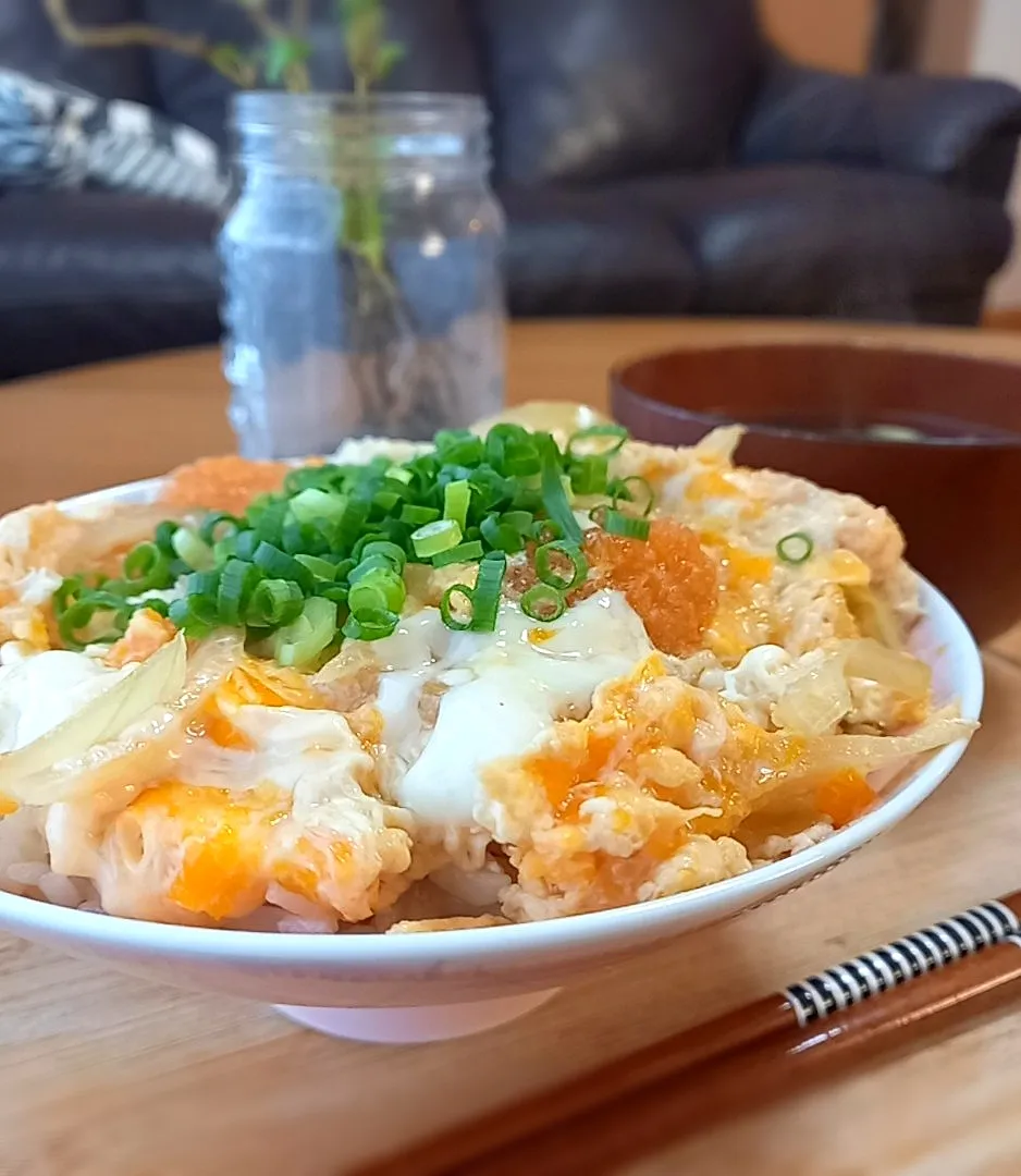 ｴﾋﾞ寄せﾌﾗｲの玉子丼|まりおさん