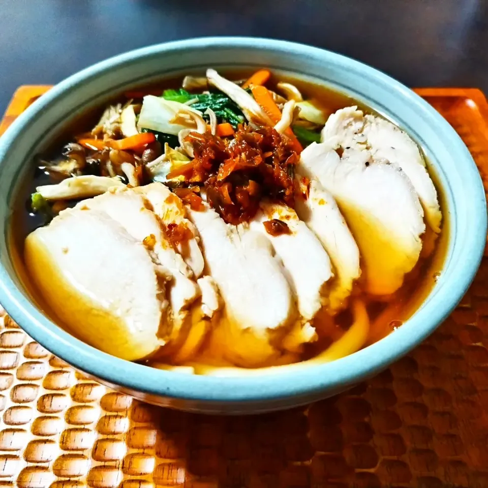 鶏深谷ねぎラー油うどん|vege食堂さん