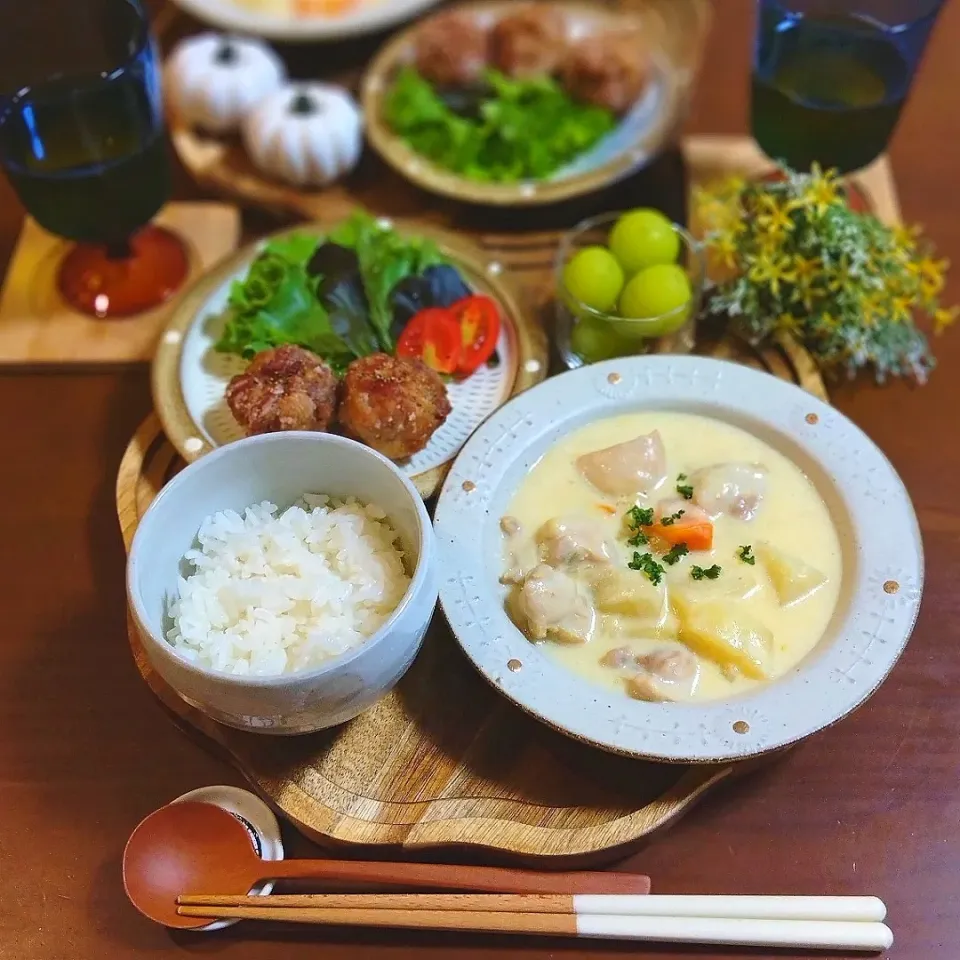 豚こまの唐揚げ＆クリームシチューの献立|こだしーさん