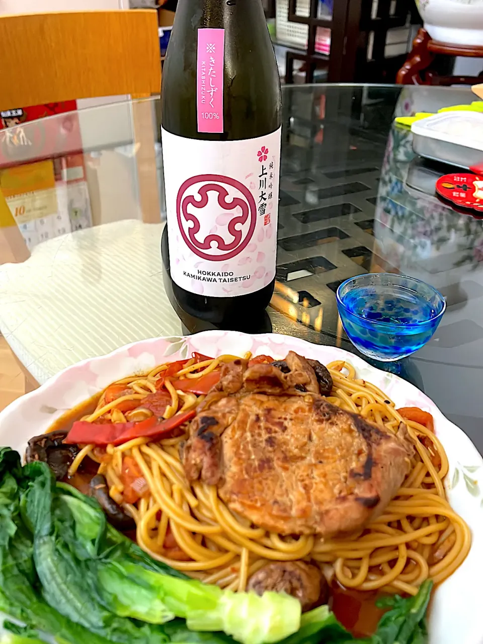 Pork chop pasta with tomato mushroom|信生さん