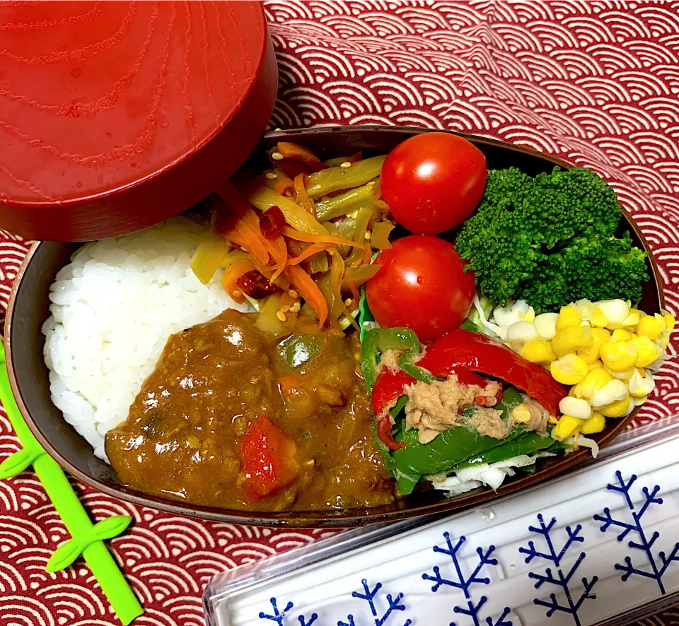 カレー弁当🍛|がおりんさん