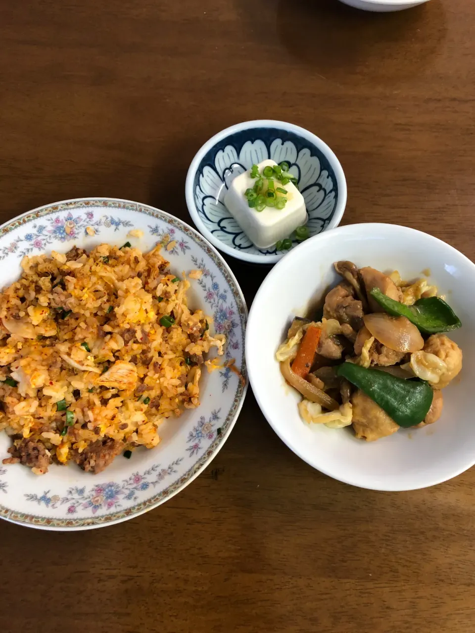 キムチチャーハン、野菜味噌炒め、冷奴|みゆき🍑さん