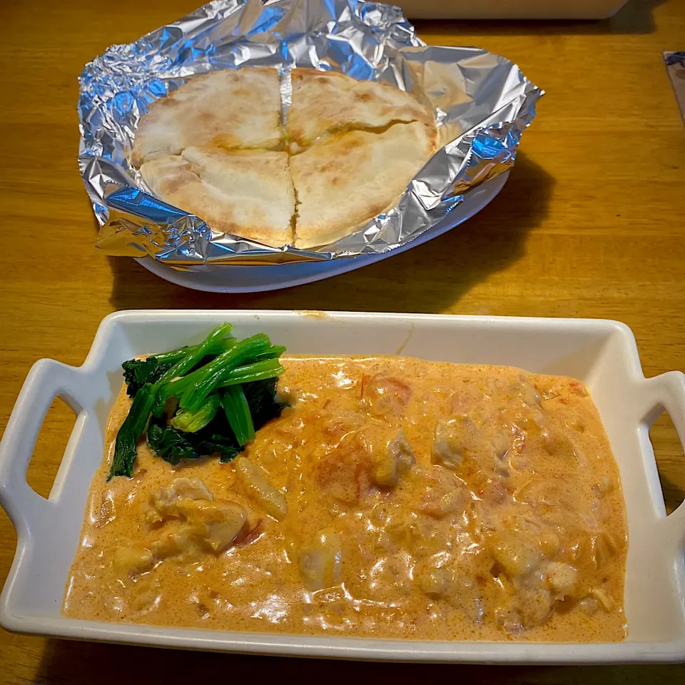 バターチキンカレーと、チーズクルッチヤ|もえさん