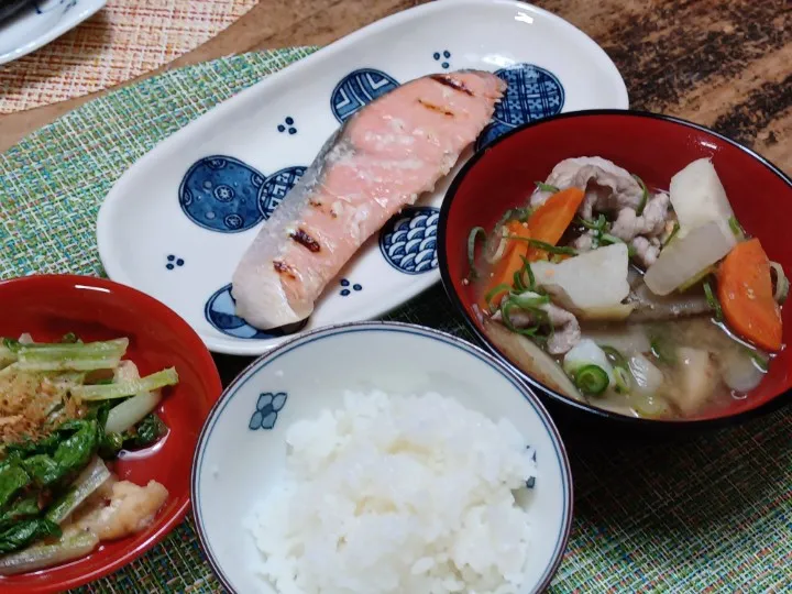 Snapdishの料理写真:何でもない夕食|ぱいんてーるさん