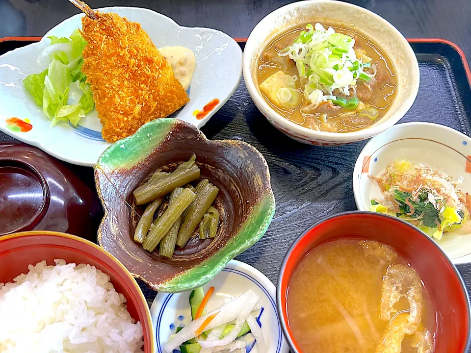 アジフライとモツ煮定食|あーちゃんさん