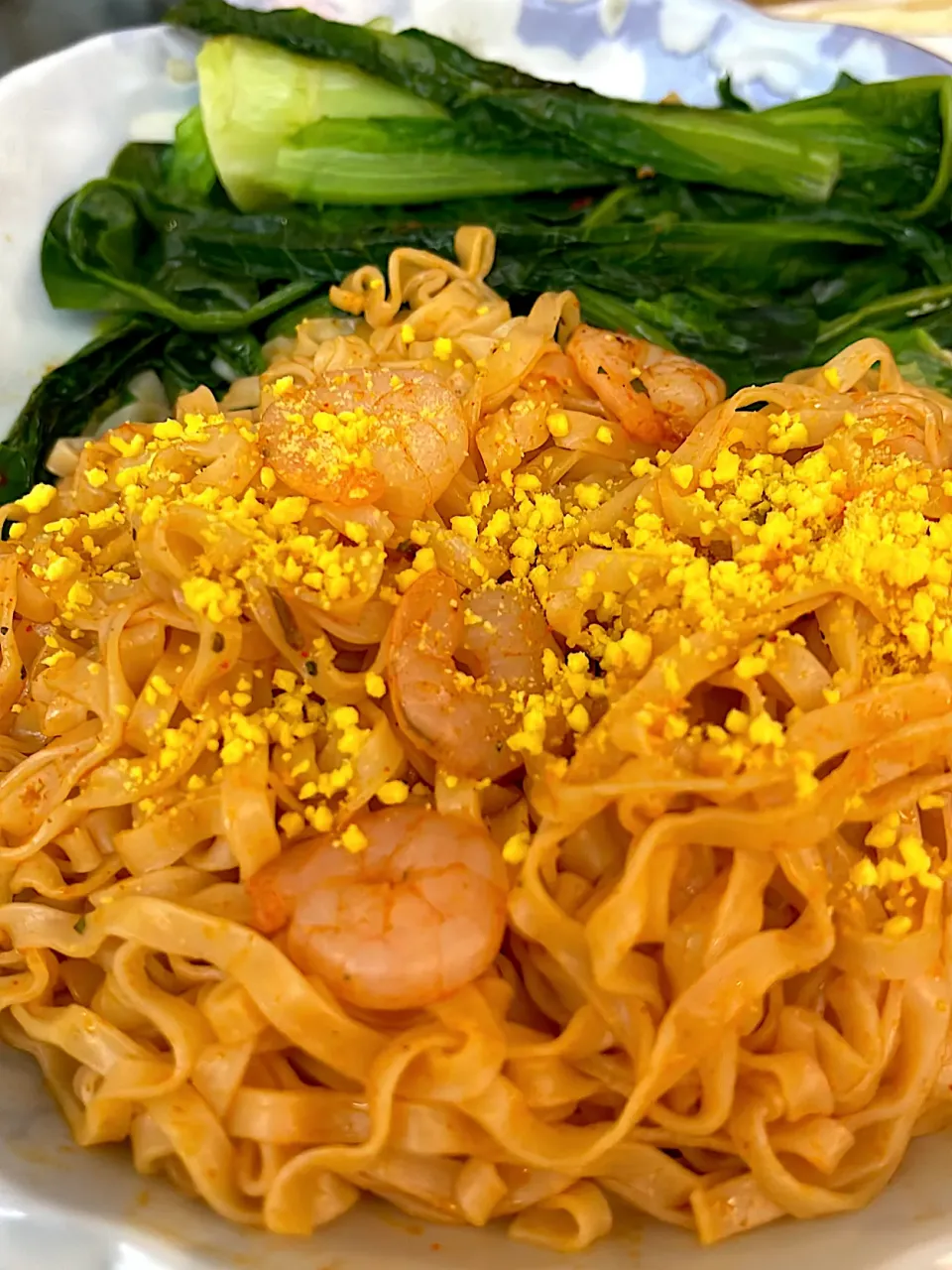 Snapdishの料理写真:Spicy salty egg noodles|信生さん