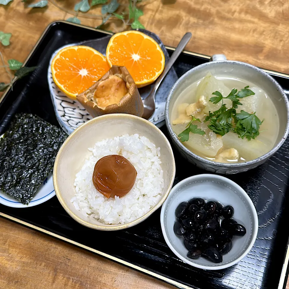 梅干しが主役よ朝食|くまちゃんさん