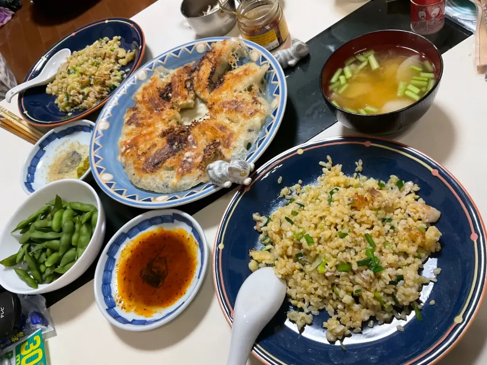 チャーハンと焼き餃子で晩御飯|Takeshi  Nagakiさん