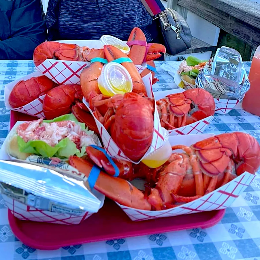 Snapdishの料理写真:Lobsters  from Boston USA|🌺IAnneさん