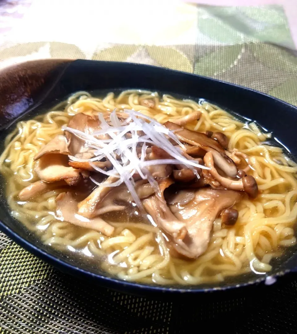 塩麹きのこラーメン🍜|マギーさん