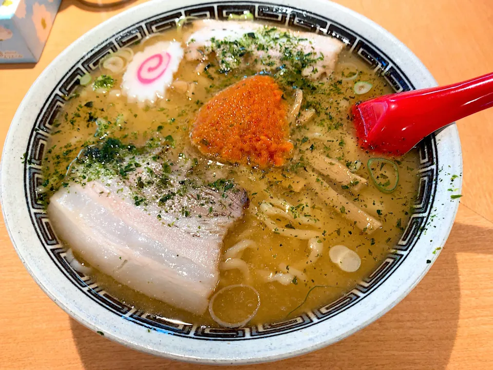 龍上海　辛味噌ラーメン|たかさん