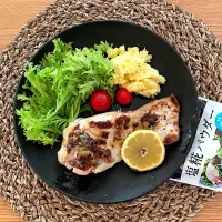 塩糀パウダーと塩レモンで鱈のステーキ😋