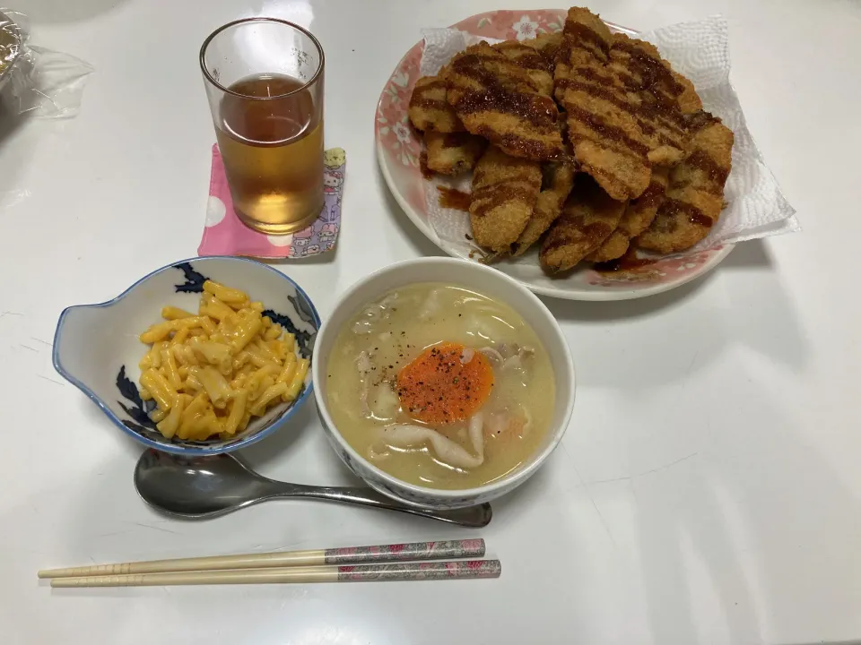 Snapdishの料理写真:晩御飯☆クリームシチュー☆ししゃもの開きフライ☆マカロニチーズ|Saharaさん