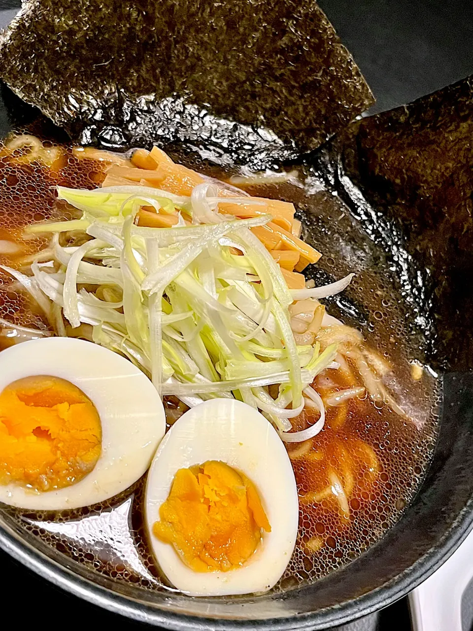 冷凍していた鶏がらカツオだしスープで特製ラーメン🍜|きんちゃんさん