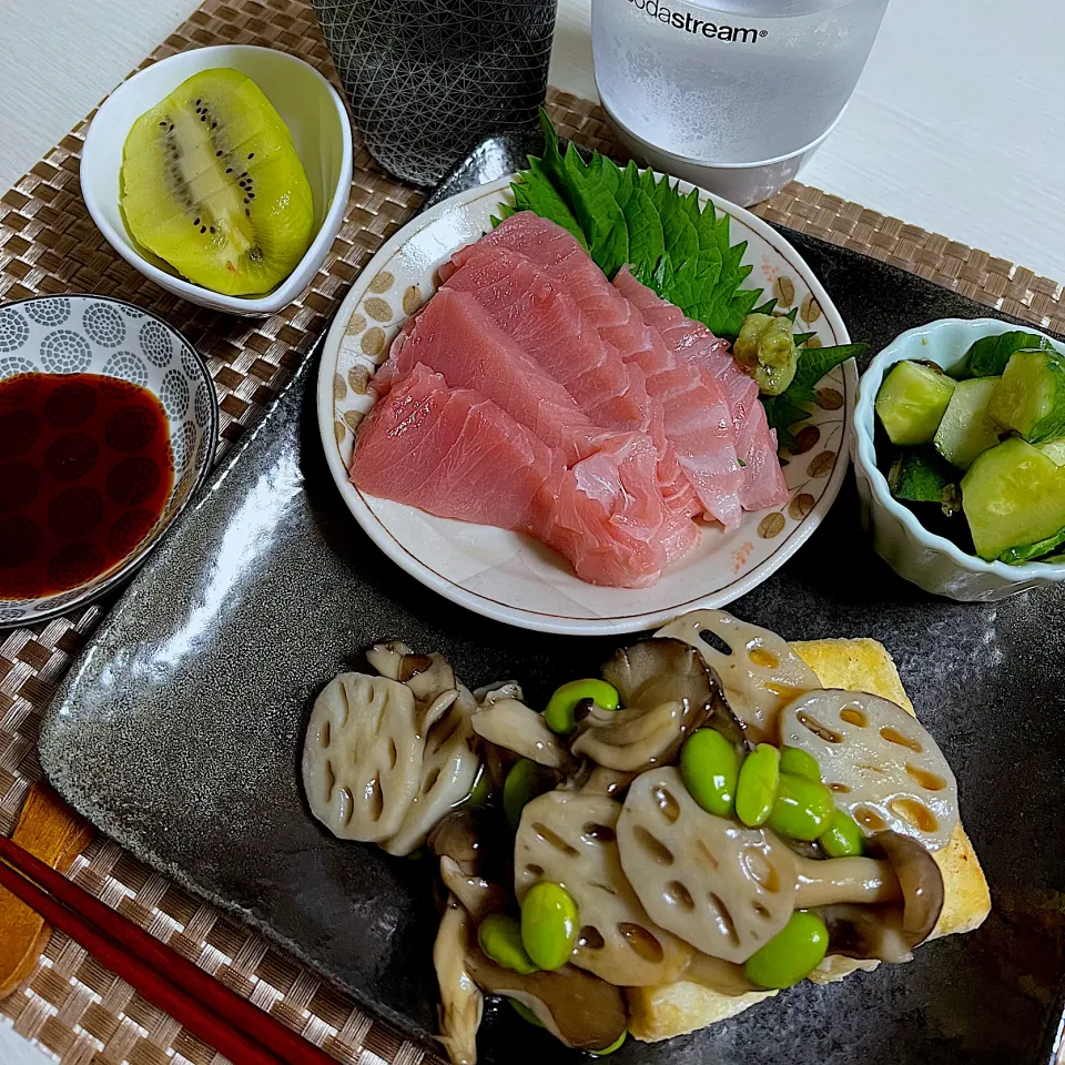 10/24晩ご飯：大トロ＆豆腐ステーキ|ななみんさん