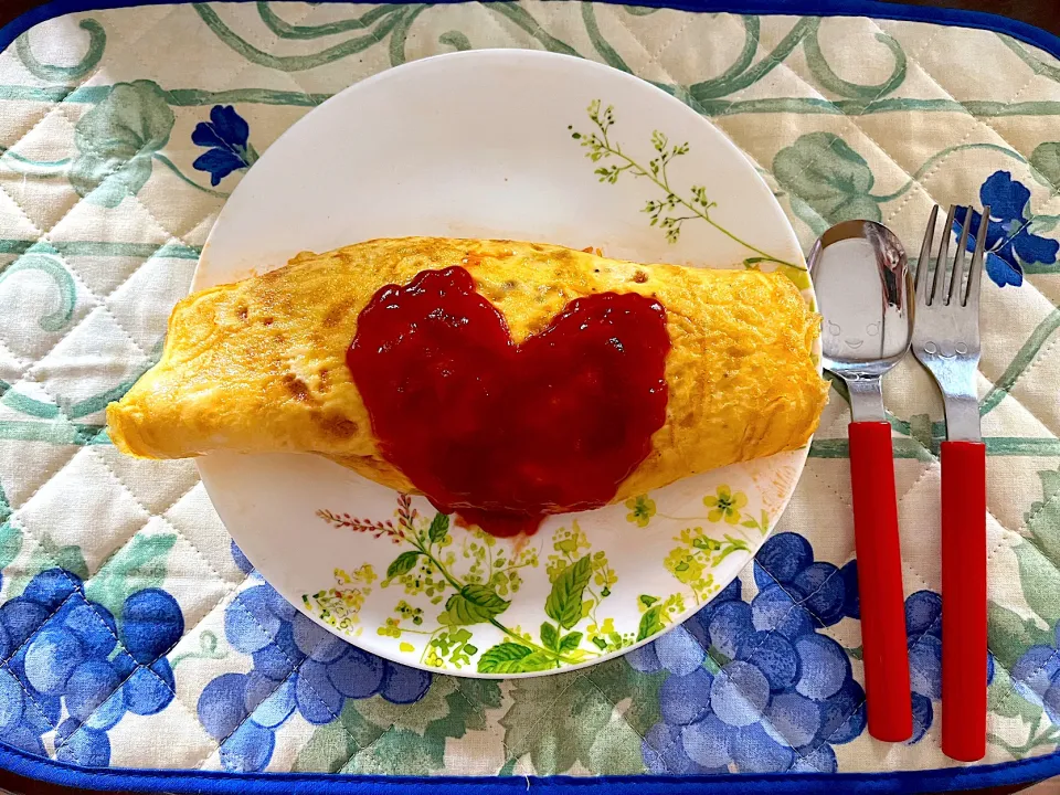 Snapdishの料理写真:昭和のオムライス再現♪|ワイントンさん