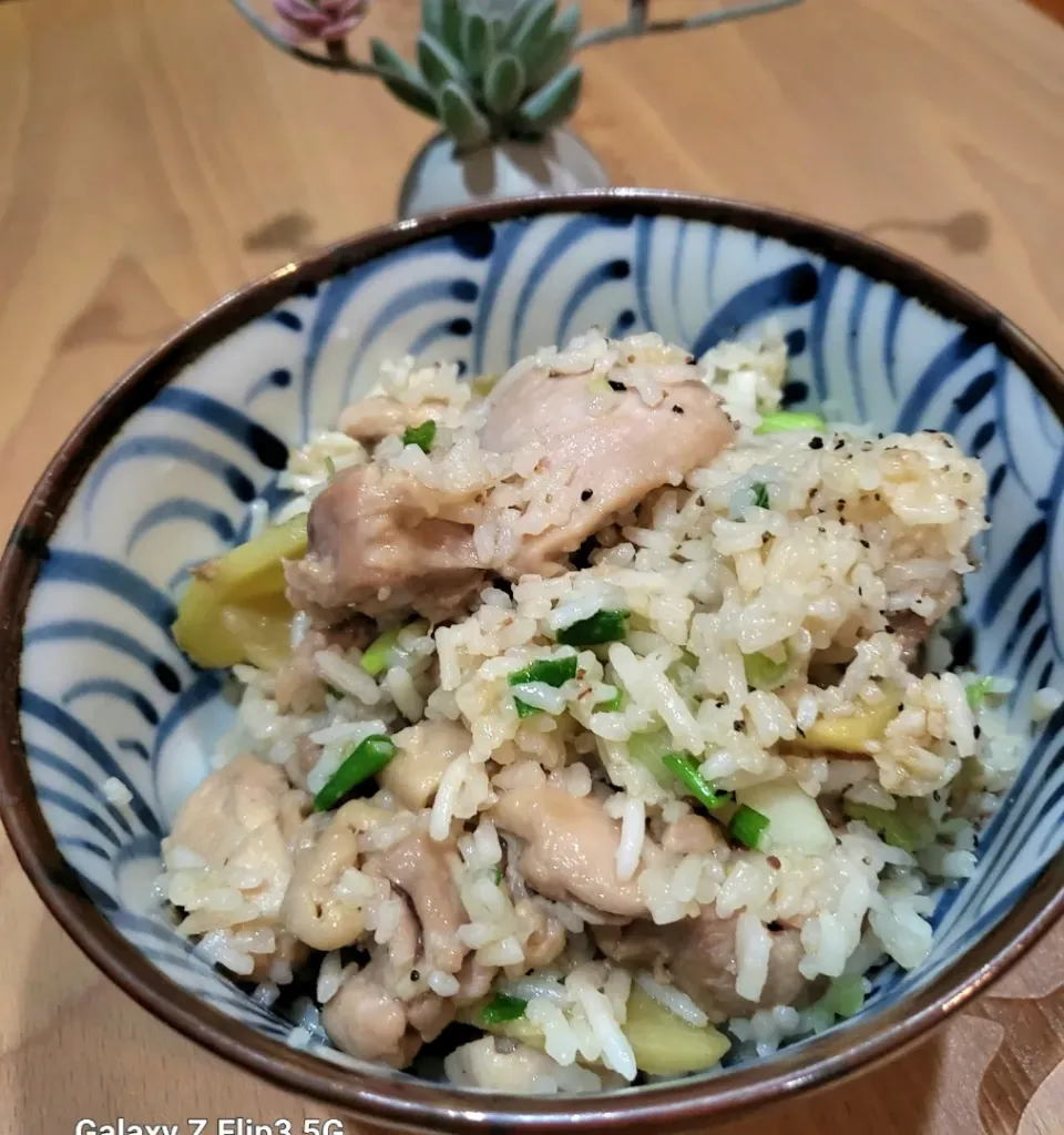 ginger sesame oil chicken rice.|Cindy Hoさん