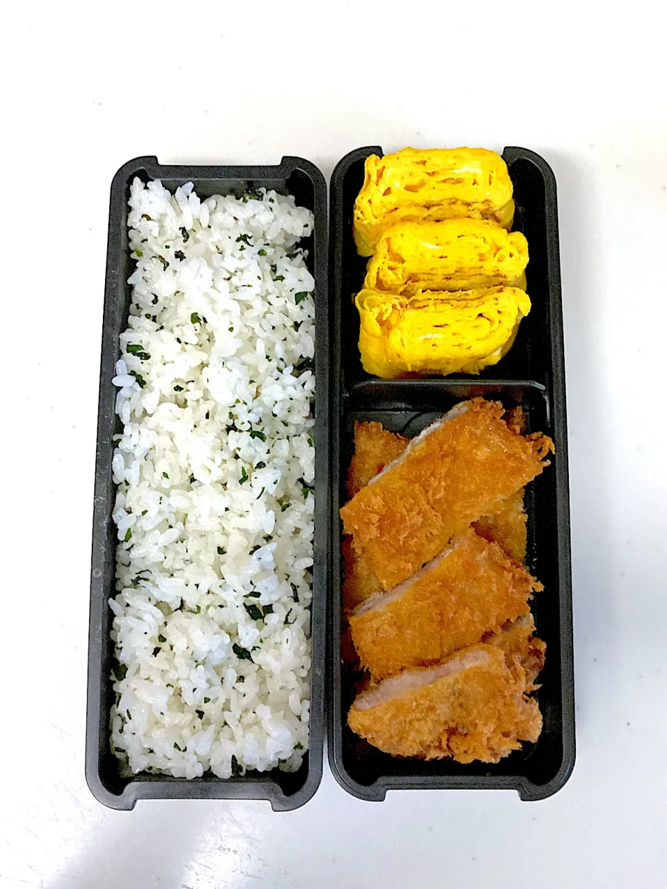 Snapdishの料理写真:高2になった次男くんへ　とんかつ弁当|晴れ時々弁当さん