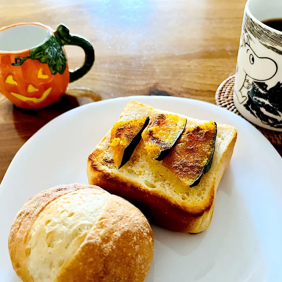 Snapdishの料理写真:パンプキンシナモントースト🎃Pumpkin Cinnamon Toast|アッコちゃん✨さん