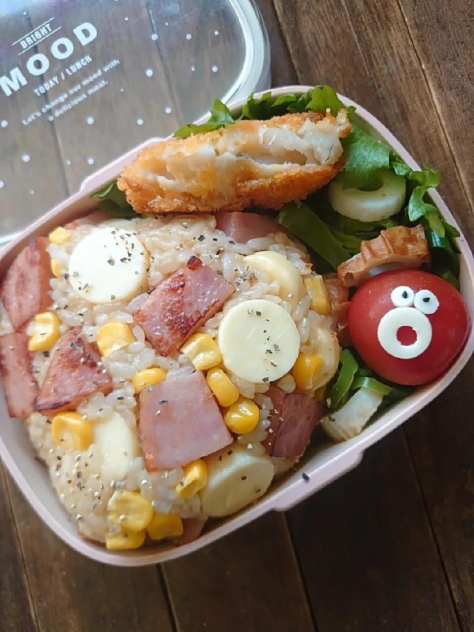 Snapdishの料理写真:漢の…次女用🍱ハムチーズおにぎり弁当|ᵏᵒᵘさん