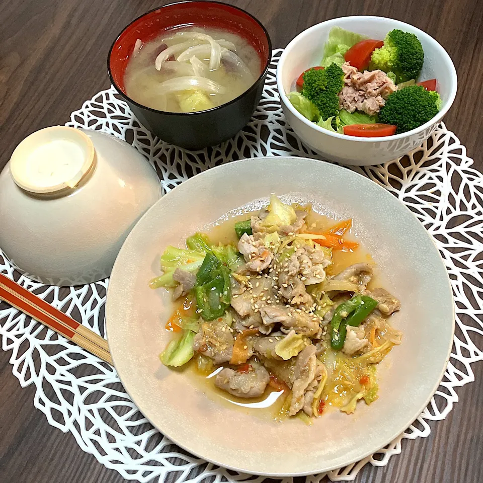 Snapdishの料理写真:10/26  豚野菜味噌炒め🥦|らぶちあんさん