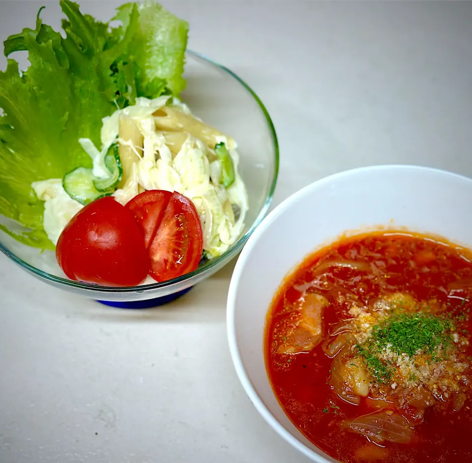 ベーコンと豆のトマトシチューとペンネサラダ|にゃあ（芸名）さん