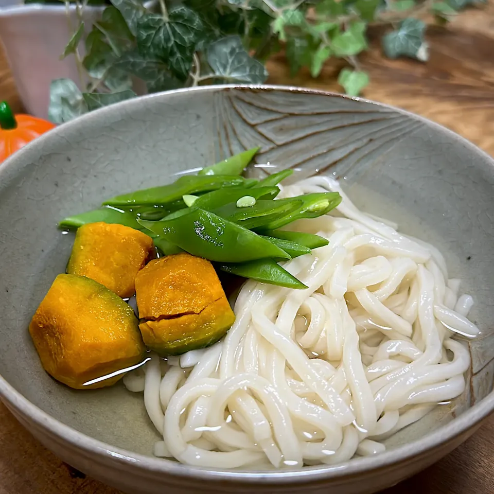 透き通った優しいお出汁が体に染みます。かぼちゃうどん|くまちゃんさん