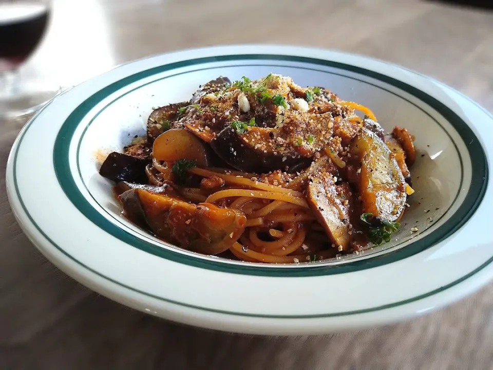 茄子のミートソーススパゲティ|古尾谷りかこさん