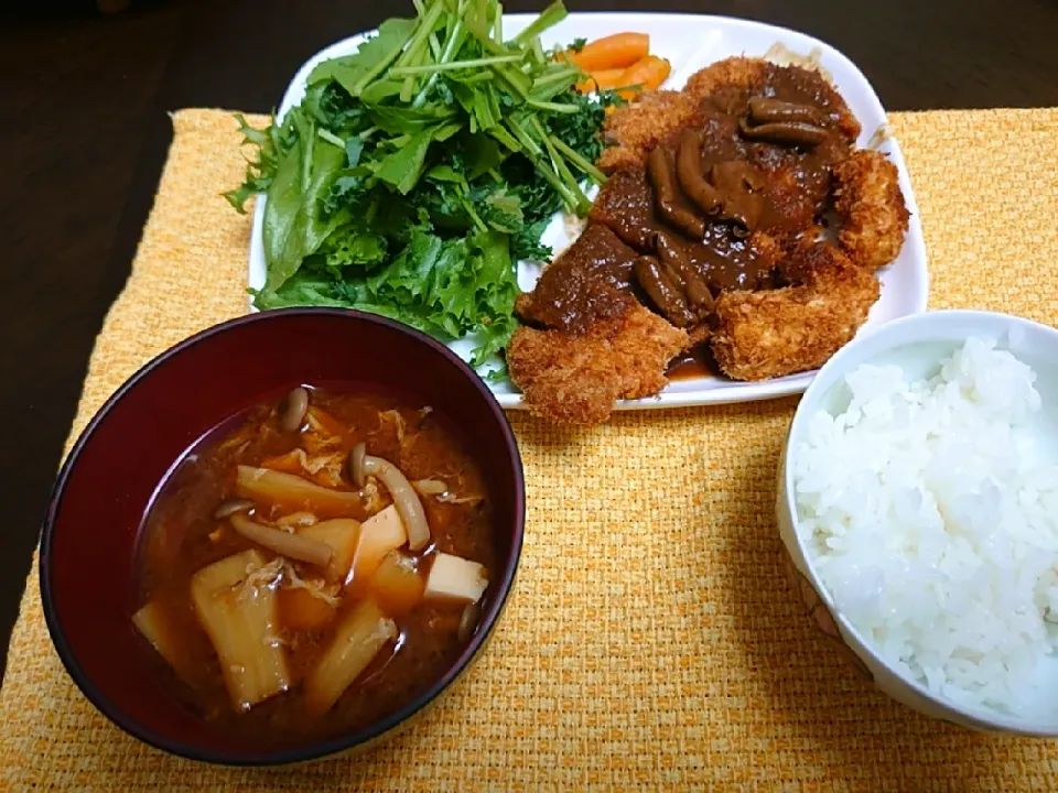 味噌カツまこもフライ定食|オーリーさん