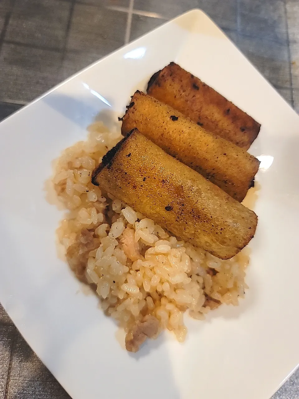 adobo rice with spring rolls💕|Germaine Español Alab-Kodairaさん