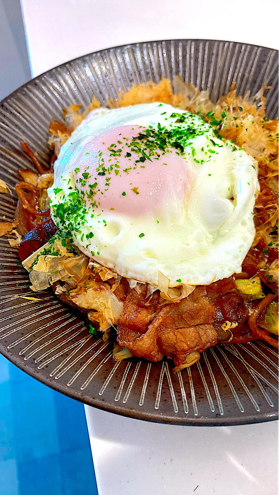 旦那氏用の焼きそば😋お昼ご飯|ひとさんさん