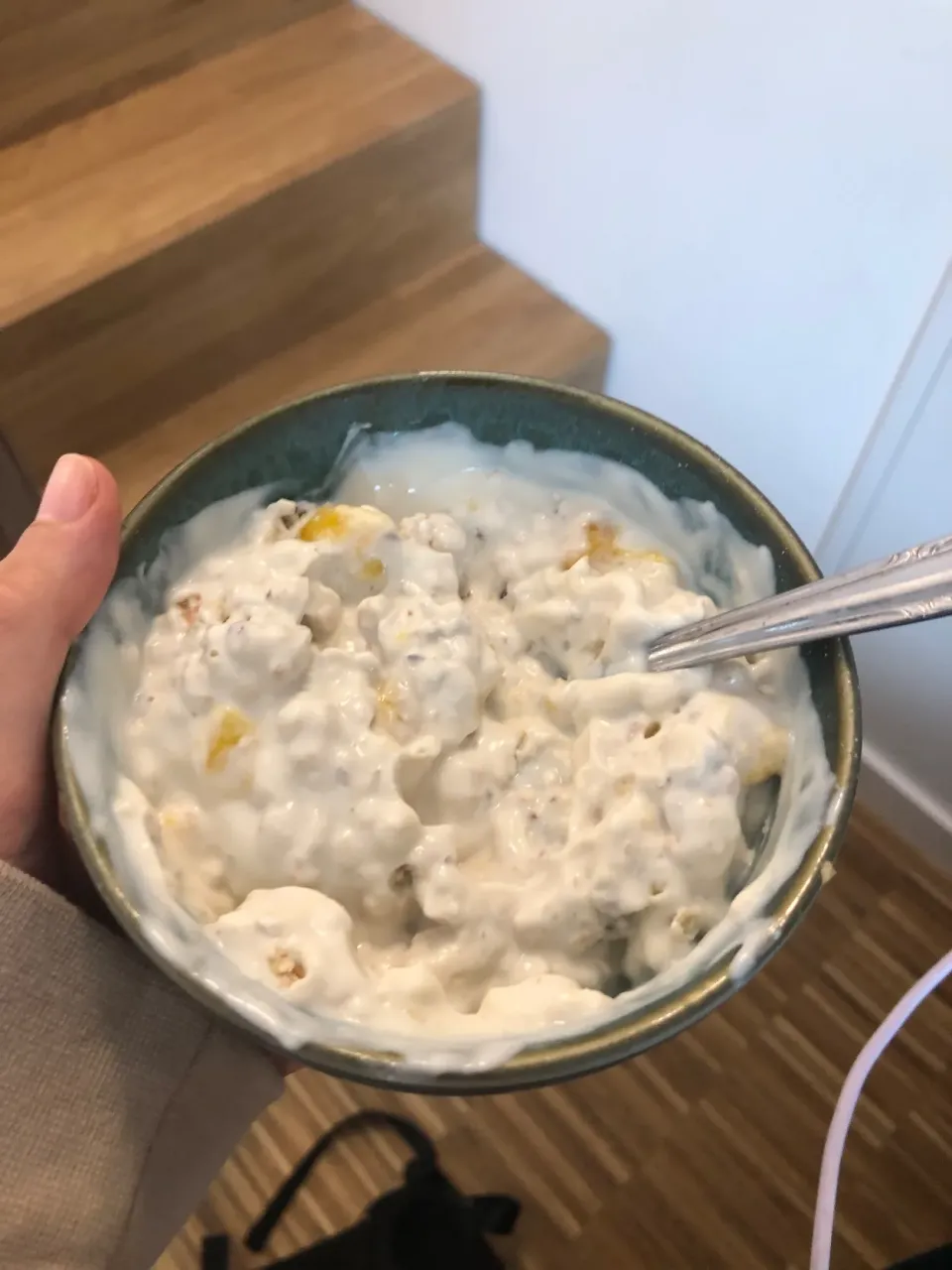 Snapdishの料理写真:ZM porridge mit Joghurt und Mango|Maluさん