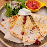 Snapdishの料理写真:Quesadilla Chicken|Kohyaploiさん