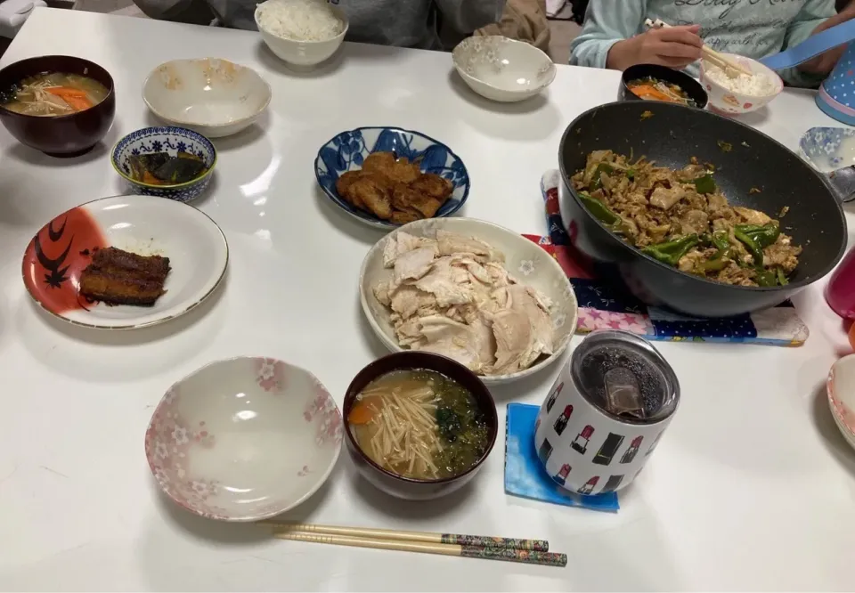 Snapdishの料理写真:晩御飯☆回鍋肉☆ししゃもフライ☆鶏ハム☆みそ汁（大根・人参・えのき・あおさ）|Saharaさん