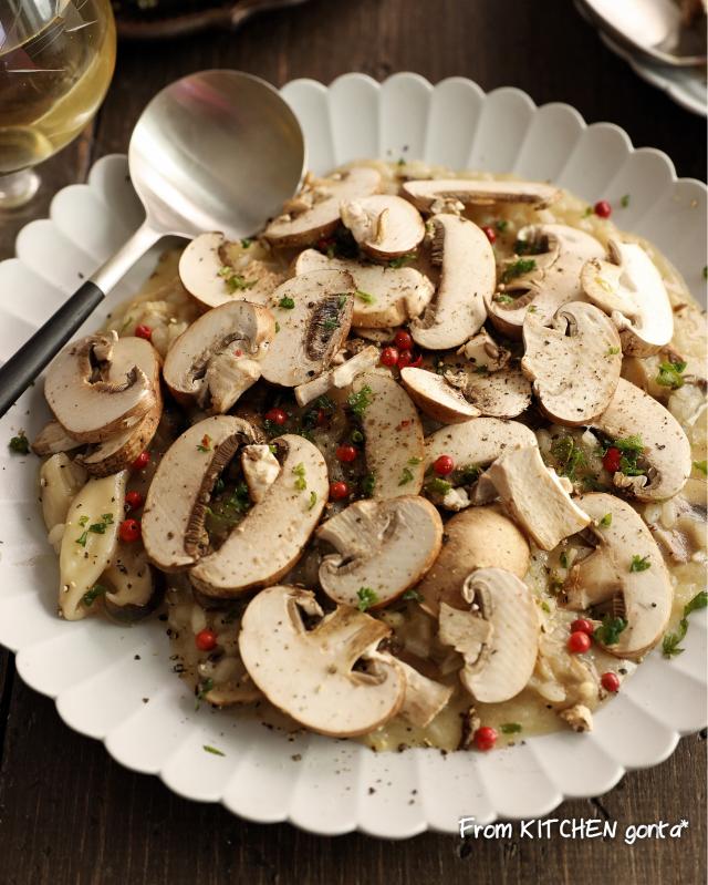 鍋の次の日は朝からご馳走！ゆず香る✨きのこリゾット🍄