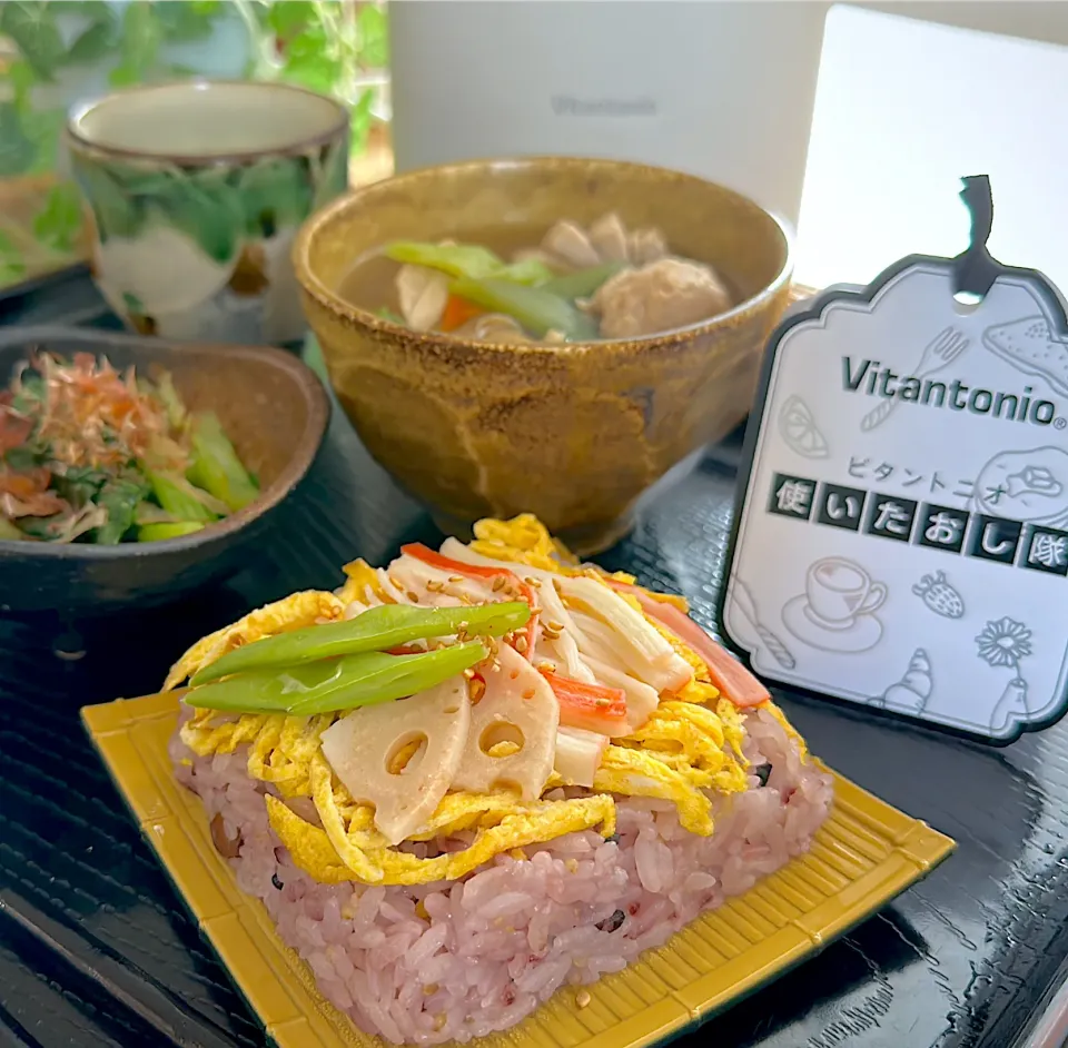 Snapdishの料理写真:【ビタントニオ使いたおし隊】ランチもフードスチーマーに丸ごとお任せ！蒸しちらし寿司|くまちゃんさん