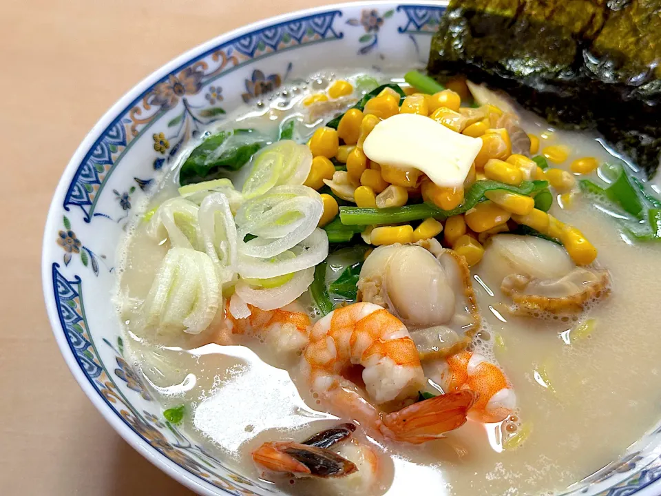 菊水　海鮮塩ラーメン|マハロ菊池さん